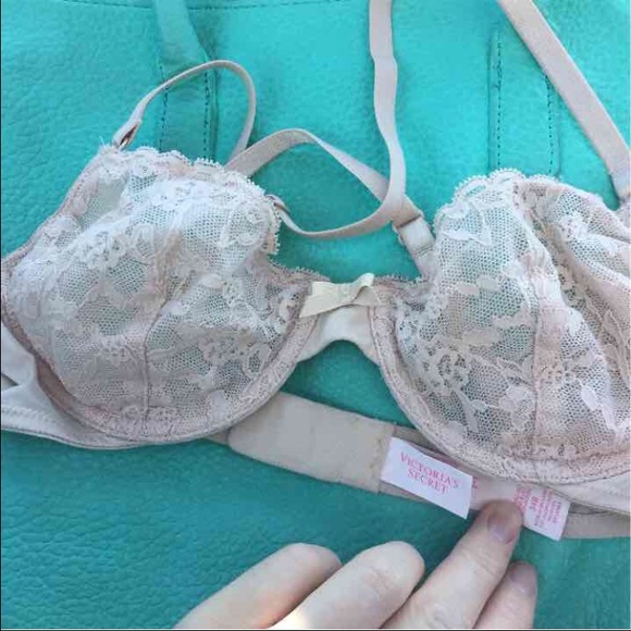 VS Lace Bra sz 34B