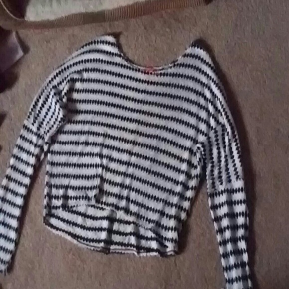 Crop sweater