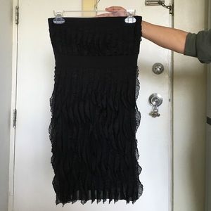 Strapless ruffled short dress
