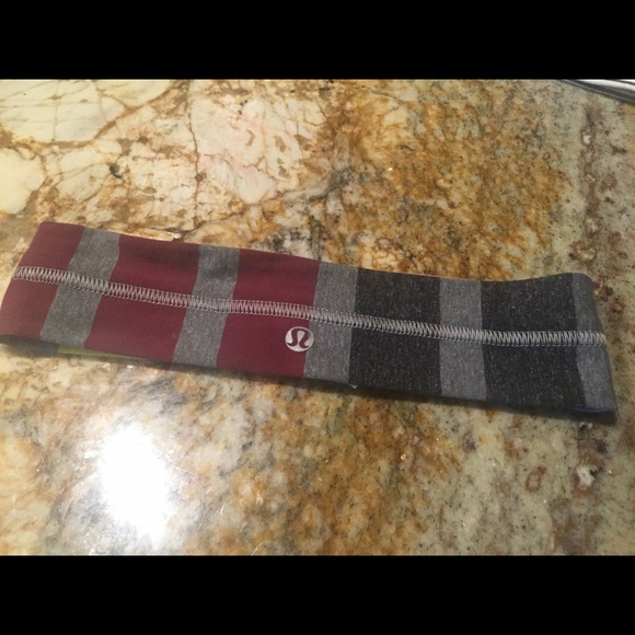 Lululemon headband Excellent condition