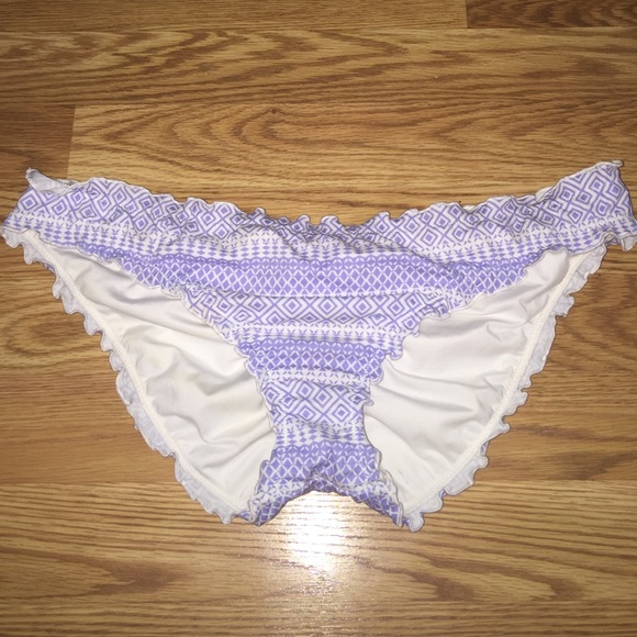 cheeky ruffle bottoms