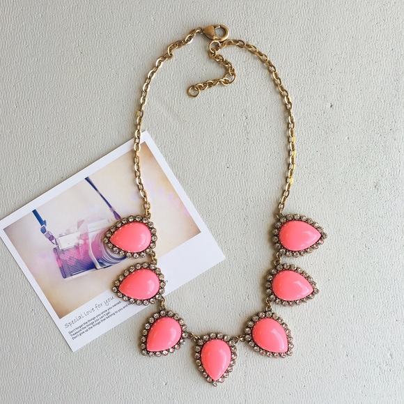 Pink necklace - Picture 3 of 4