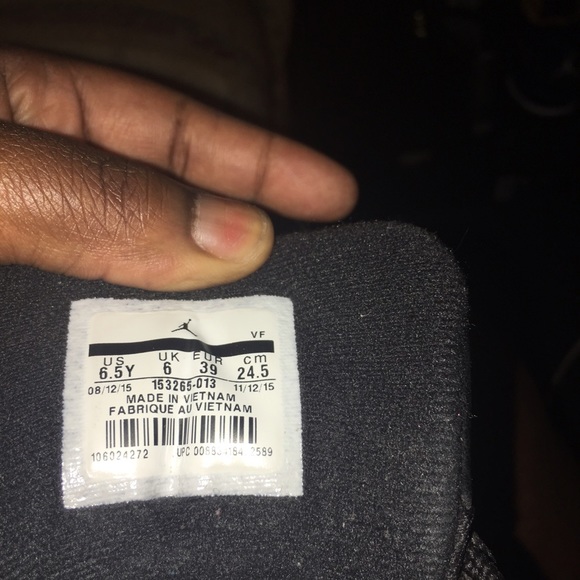 Air Jordan 12s & Air Jordan 4s - Picture 2 of 4