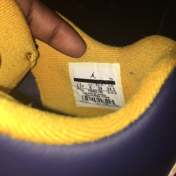 Air Jordan 12s & Air Jordan 4s - Picture 4 of 4