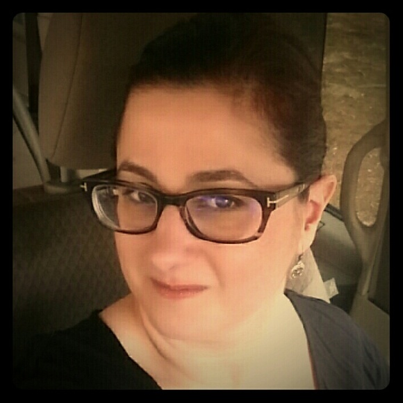 Meet your Posher, Stacie - Picture 1 of 1