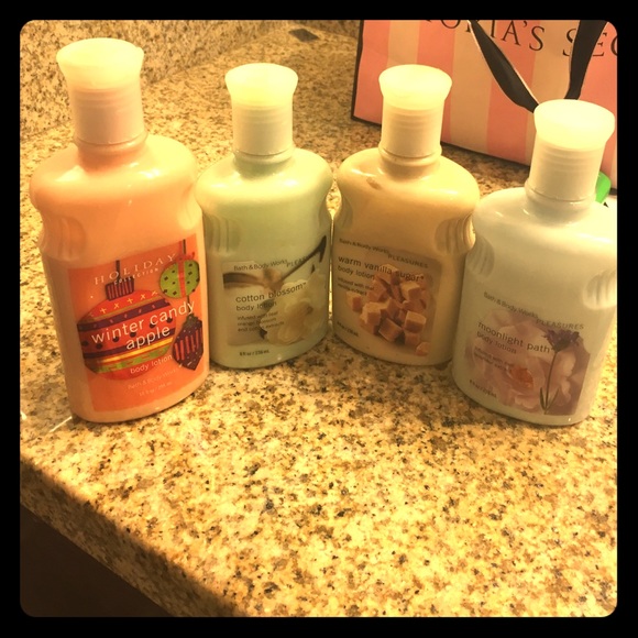 Bath & Body works Other - Bath and body works bundle!