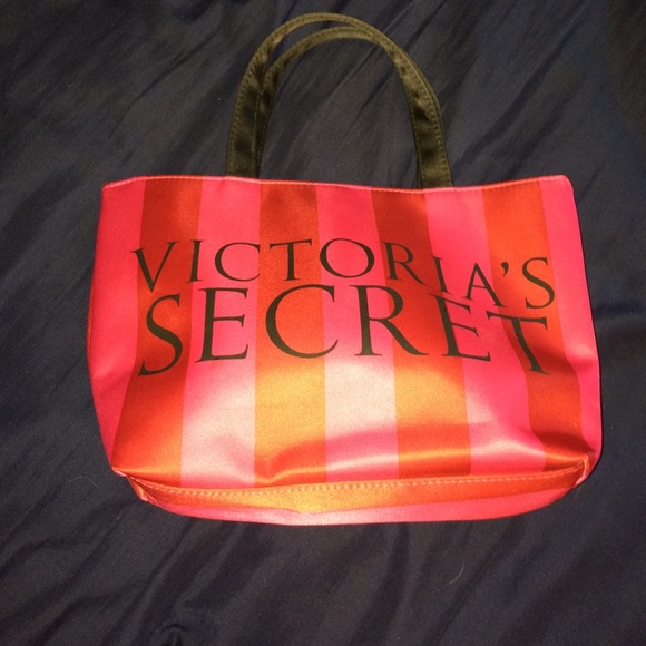 Pink and red striped vs mini tote