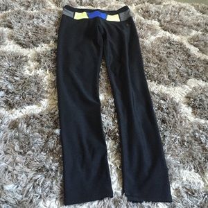 Athletic pants/leggings