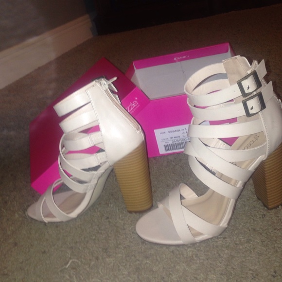 Shaeleigh Chunk Heel Sandal BNIB