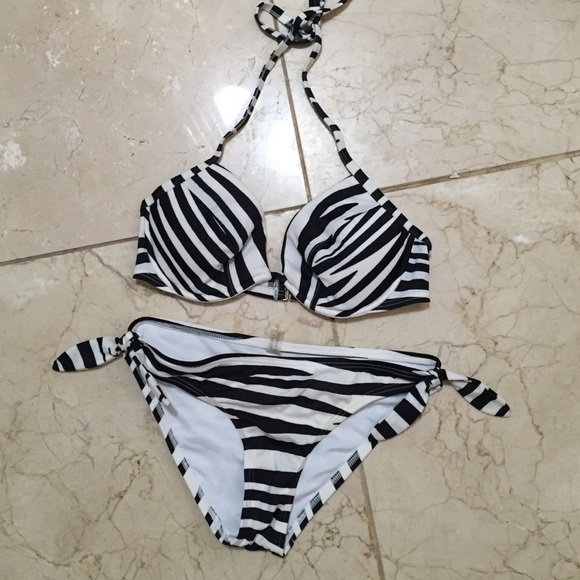 Zebra bikini