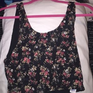 Black floral crop top