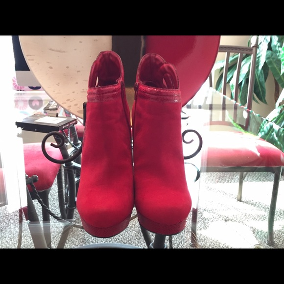Red Ankle boots