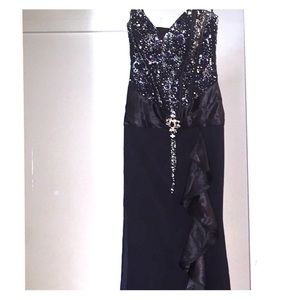 Black prom dress *price reduced more*