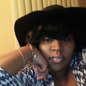 Meet your Posher, Lisette