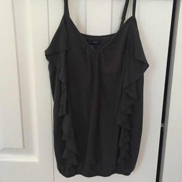 AE ruffled cami EUC
