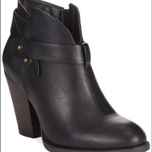XOXO BOOTIES
