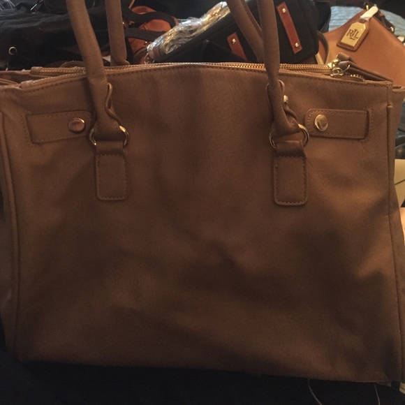 Tan Aldo bag - Picture 3 of 3