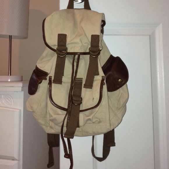 Backpack - Picture 2 of 4