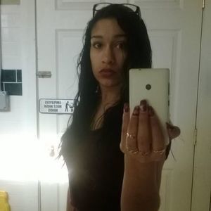 Meet your Posher, Lynnette