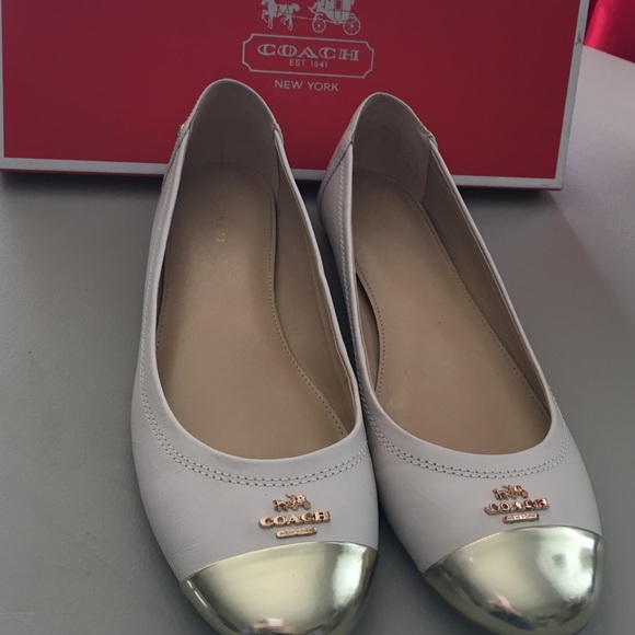 Coach flats