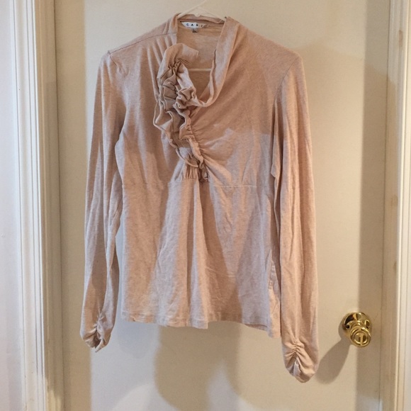 CAbi Nonchalant Long sleeve ruffle top Size Large
