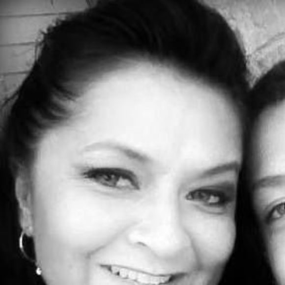 Meet your Posher, Teresa