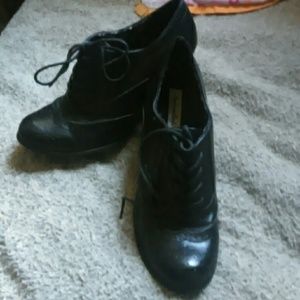 American eagle heels