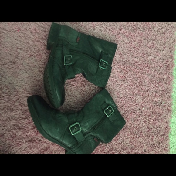 comfy combat boots