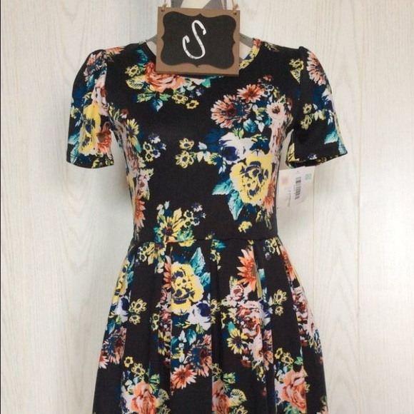 Lularoe Amelia in black floral, NWT, small