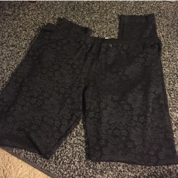 Bundle ! Tube top, leopard jeans & lace leggings!