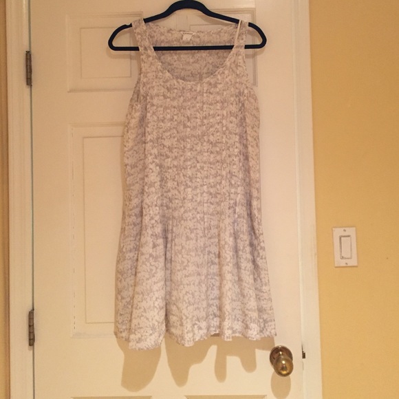 Club Monaco Dresses & Skirts - Club Monaco white and lilac dress