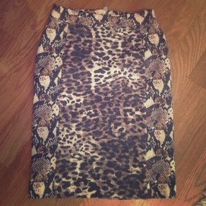 H & M Animal print fitted skirt size 2