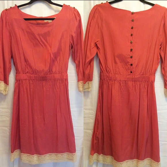 Vintage style, pretty in pink dress with lace trim