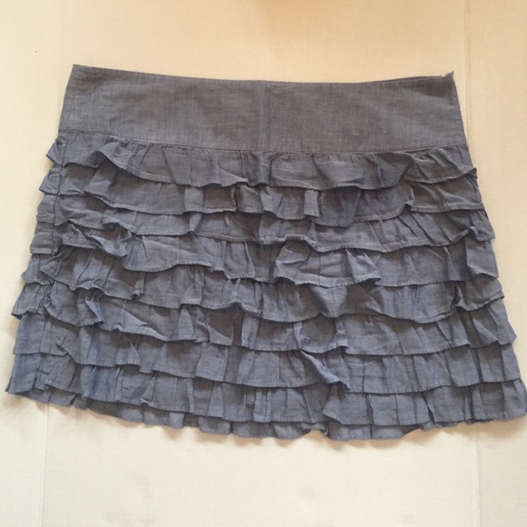 Old Navy ruffled skirt