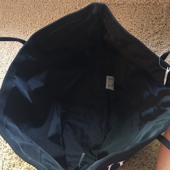 Victoria's Secret tote - Picture 4 of 4