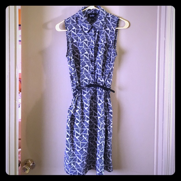 Black and white geometric sleeveless dress!
