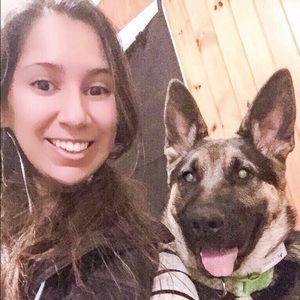 Meet your Posher, Anna