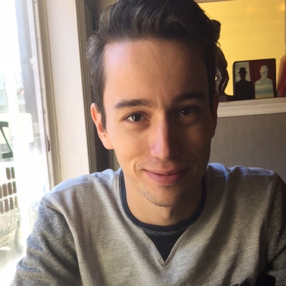 Meet your Posher, Gabriel - Picture 2 of 4