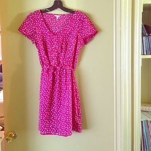 Sweet pink geometric dress!