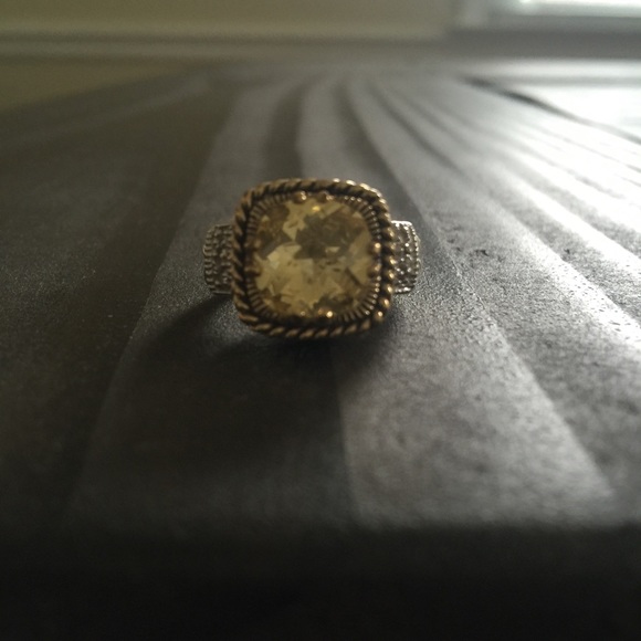 Lia Sophia Right Hand Ring