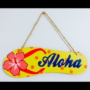 🌺 Aloha Wall Hanging Art. ❤️💛💙 Really cute! 🍍