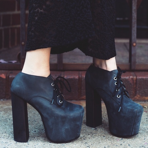⚡️RARE ⚡️Jeffrey Campbell Clayton Booties