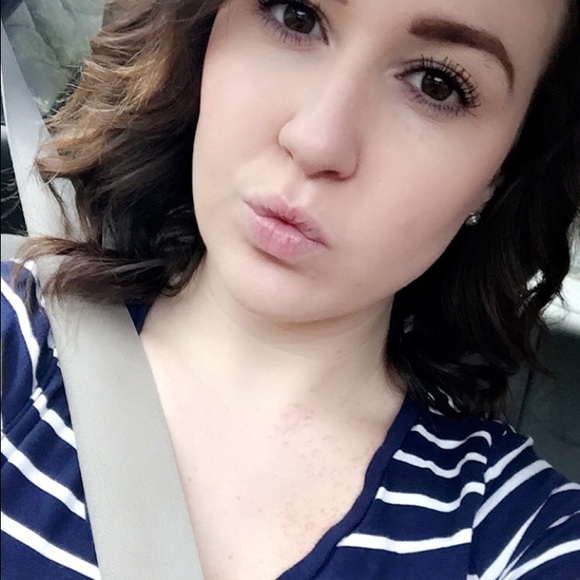 Meet your Posher, Ariel