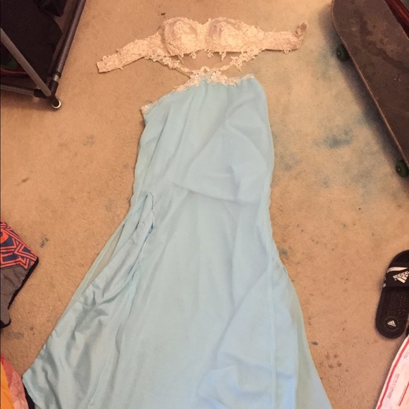 NEW! Never worn prom dress - Picture 2 of 4