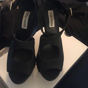 Black Steve Madden wedges
