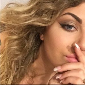 Meet your Posher, Ashlyn