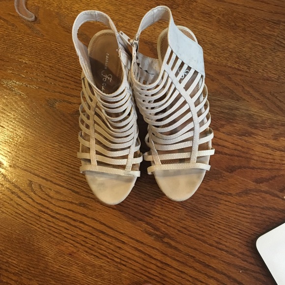 Tan wedges!