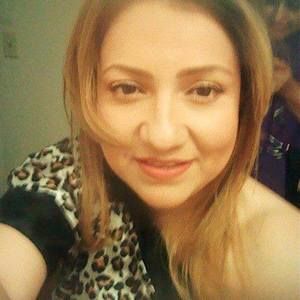 Meet your Posher, Isabel