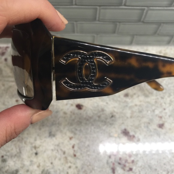 Chanel Tortoise Sunglasses main image 2