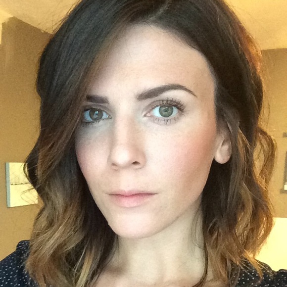 Meet your Posher, Ashley - Picture 1 of 1